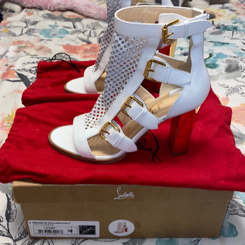 Christian louboutin heels perfect for the summer.